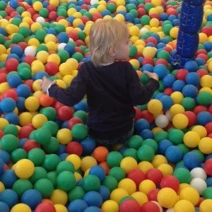 review, speelpark, oud valkeveen, naarden, mama blogger, mamablogger, marisca, kenter, 9