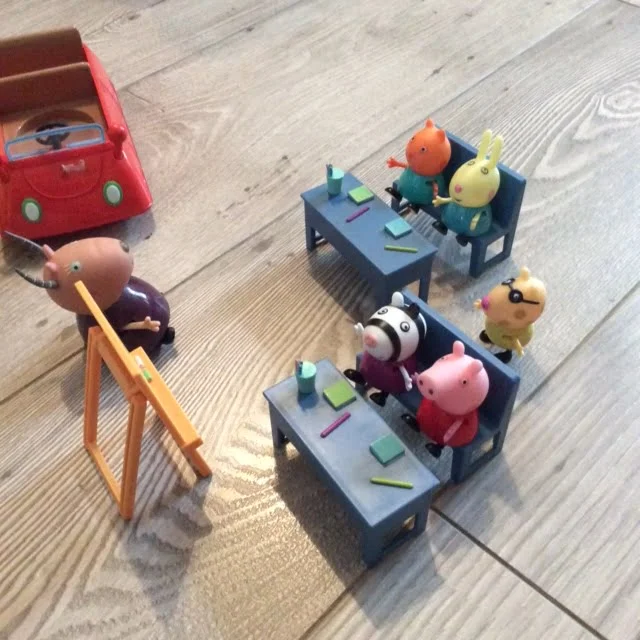 Regenachtige zondag? Spelen met Peppa Pig!