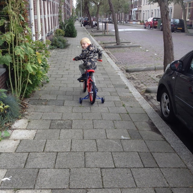 Wanneer leer je je kind fietsen?