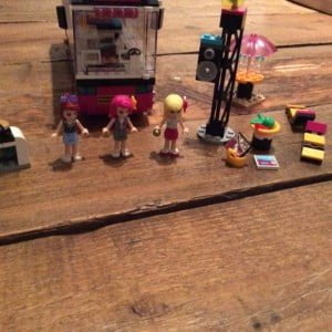 LEGO-Friends-tourbus-review-mamablogger-