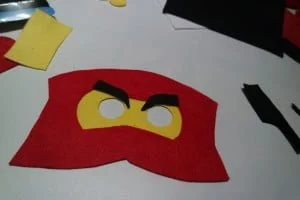 DIY-budget-lego-ninjago-masker-mama blog-mamablogger-carnaval-