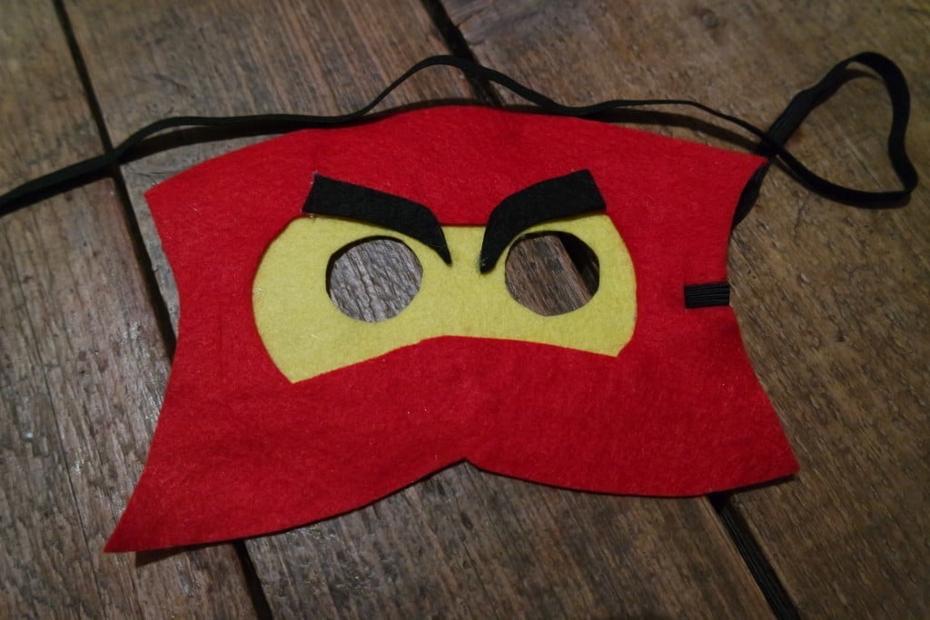 DIY budget| LEGO Ninjago masker van vilt zonder te hoeven naaien!