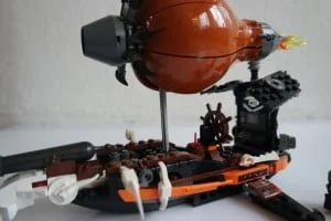 lego_ninja_review_raid_zeppelin_legoblogger_1