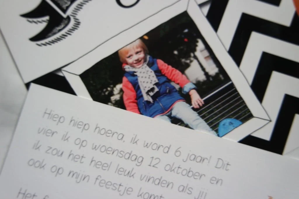 kaartwereld_uitnodigingen_kinderfeestje_tips_zelf maken_mamablogger_familyblogger_blog