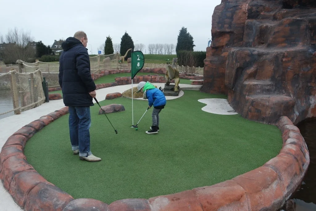 mamablogger_familyblogger_jurassic_golf_review_gouda_adventure_park_tip_dagje_weg_gezin