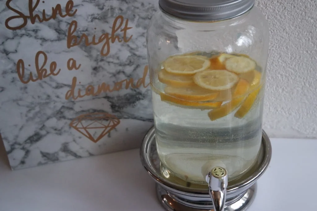 diy_budget_lemonade_limonade_dispenser_kruidvat_mamablogger_familyblogger_riviera_maison_budget_