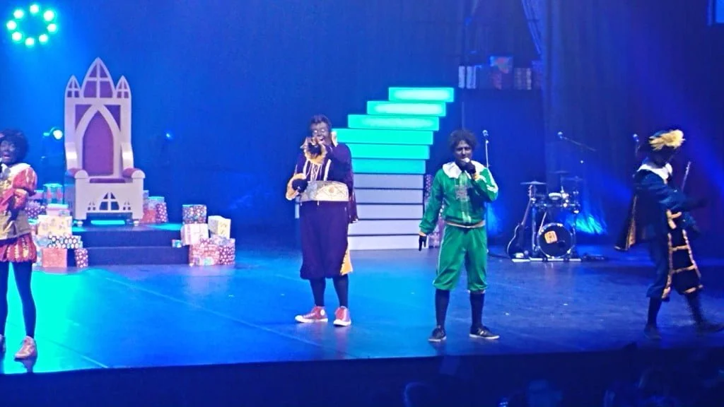 grote club van Sinterklaasfeest_verslag_Ahoy_Rotterdam_review_2016_sinterklaas_