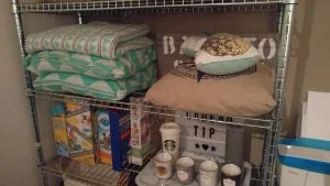 kijkje in onze kasten_mamablogger_persoonlijk_opruimen_ontspullen_