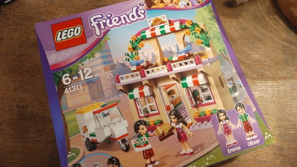 lego friends_pizzeria_review_mamablogger_