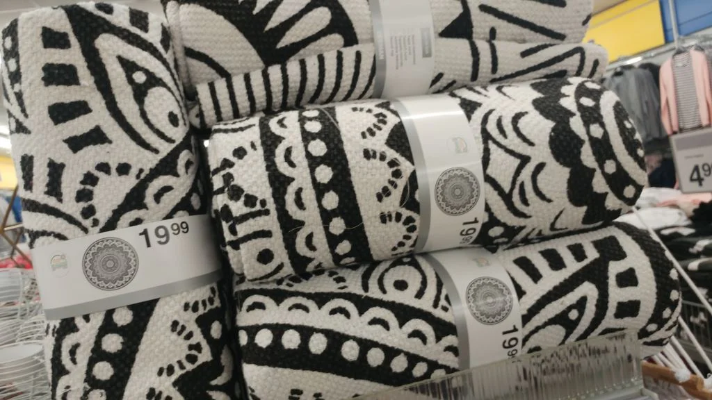 woonaccessoires_hema_flying tiger_zeeman_rond _vloerkleed_mamablogger_