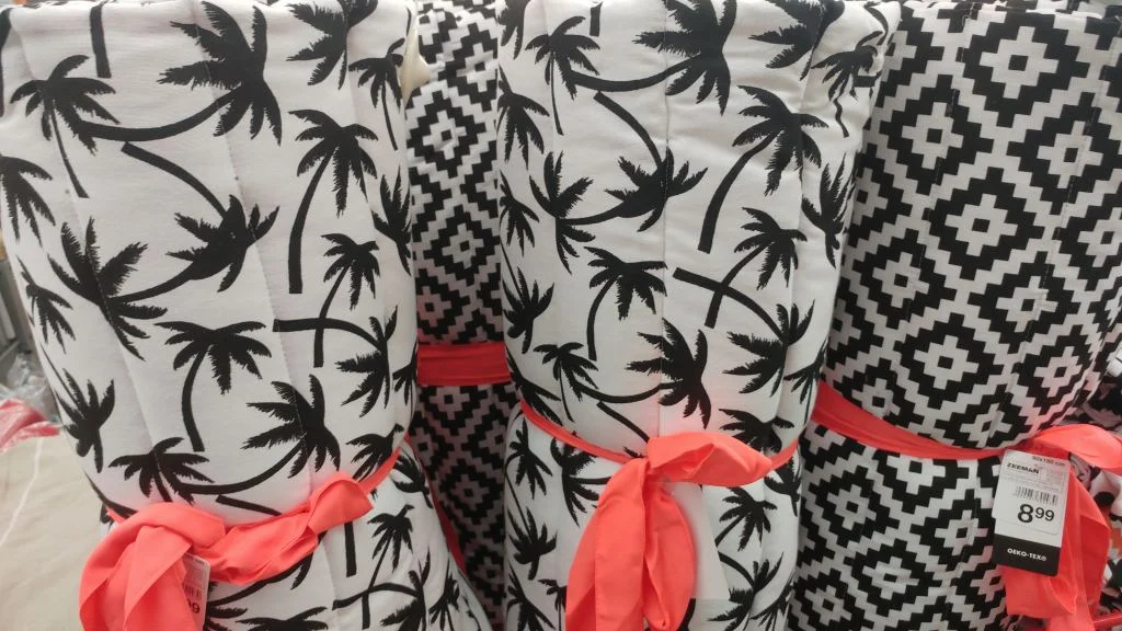 Zeeman_musthaves_stranddoeken_tafelkleden_kussentjes_mamablogger_budget_