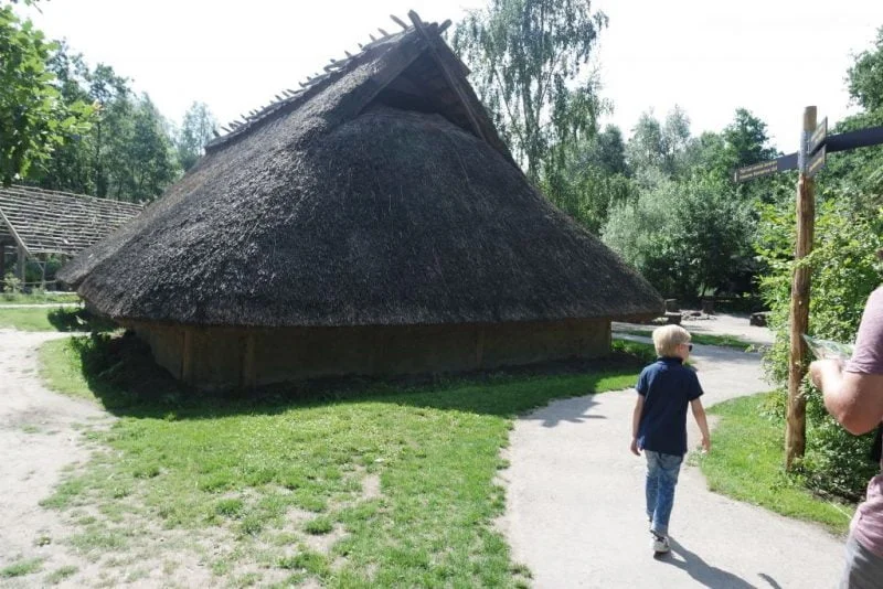 prehistorisch dorp_eindhoven_review_Milans Must Do_dagje weg_blogger_tip_uitje met het gezin_