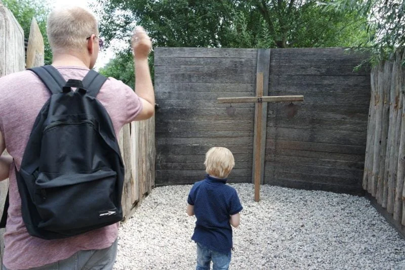 prehistorisch dorp_eindhoven_review_Milans Must Do_dagje weg_blogger_tip_uitje met het gezin_