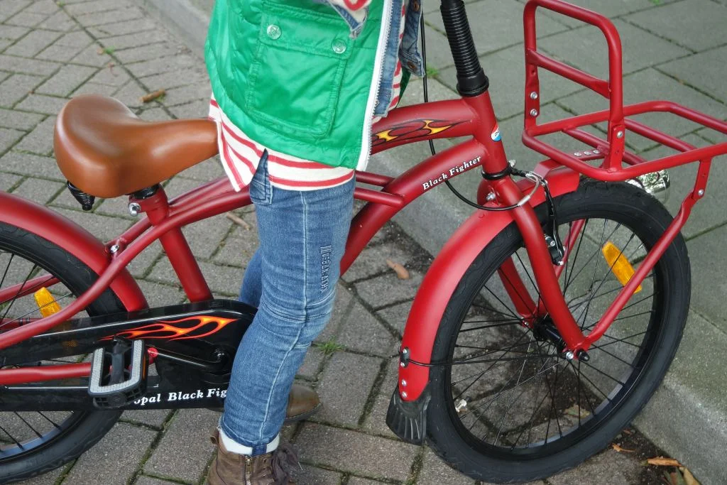 back to school_nieuwe fiets_20 inch_fietsen op fietsen_popal black fighter_mamablogger_blogger_blog_marisca_review_
