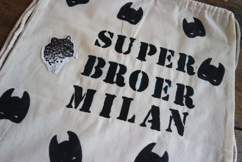 Xenos_strijkemblemen_DIY budget_strijkapose_strijken_emblemen_canvas_mamablogger_tip_