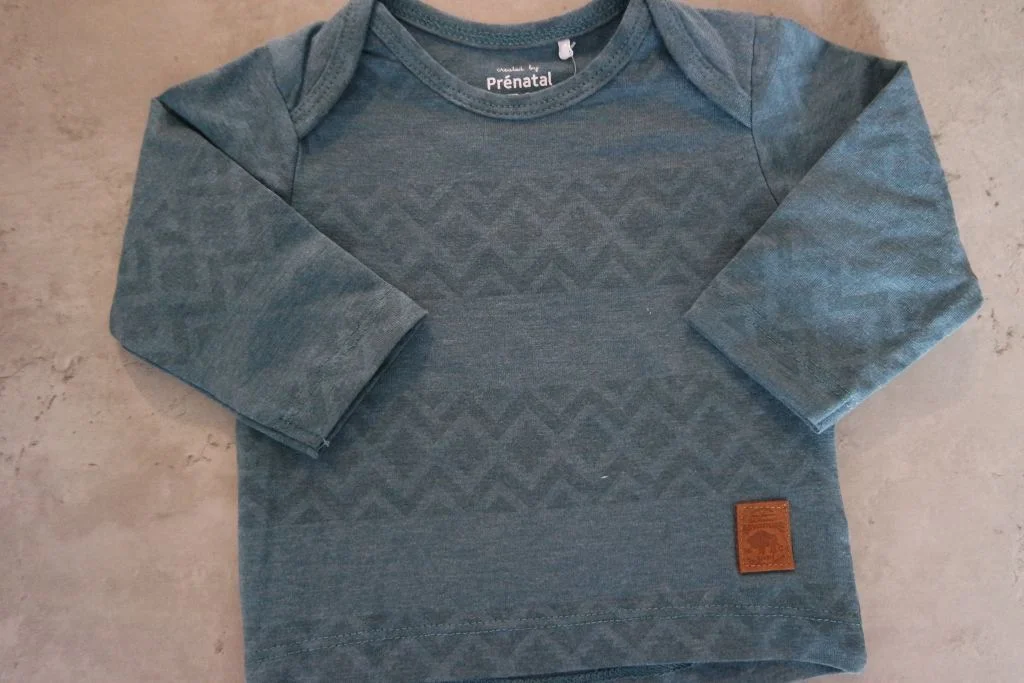 neutrale babykleertjes_effen_zonder print_feetje_noppies_prenatal_babydump_ mamablogger_zwanger_