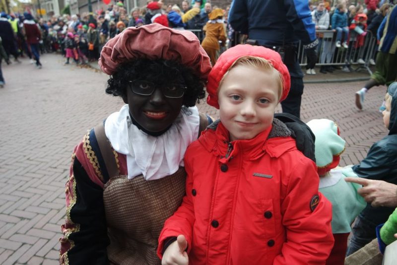 Sinterklaasintoch_eerste keer intocht_Sinterklaas_verslag_Mamablogger_