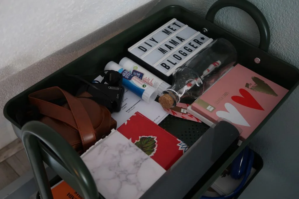 werkplek_mamablogger_industrieel_karwei_letterbord_mamablogger_marisca_