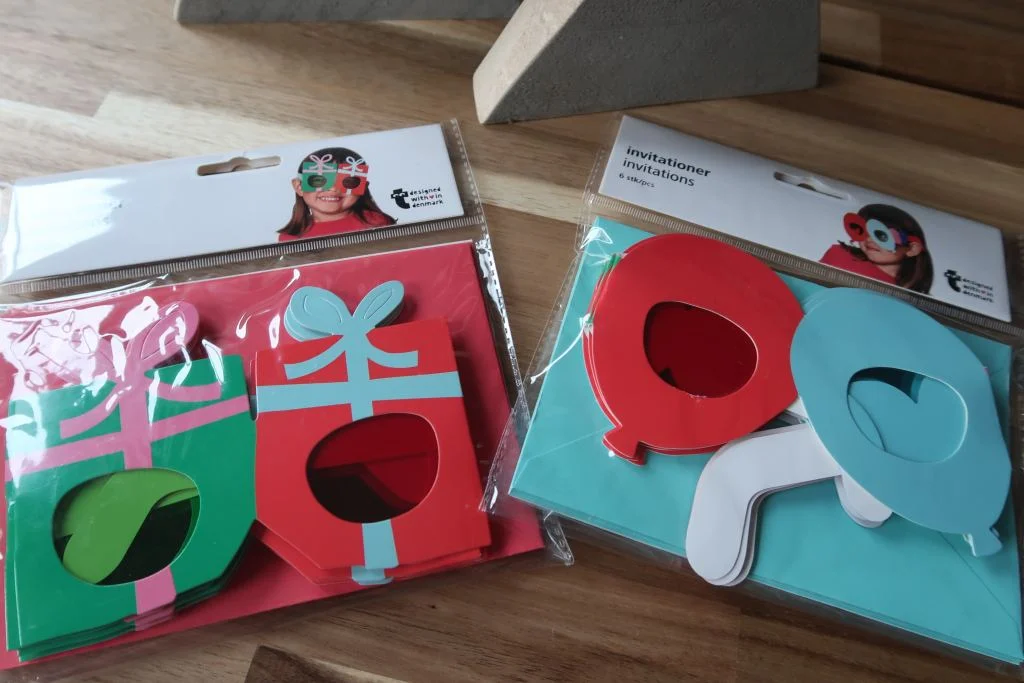 bril_uitnodigingen_flying_tiger_mamablogger_budgettip_budget_kinderfeestje_