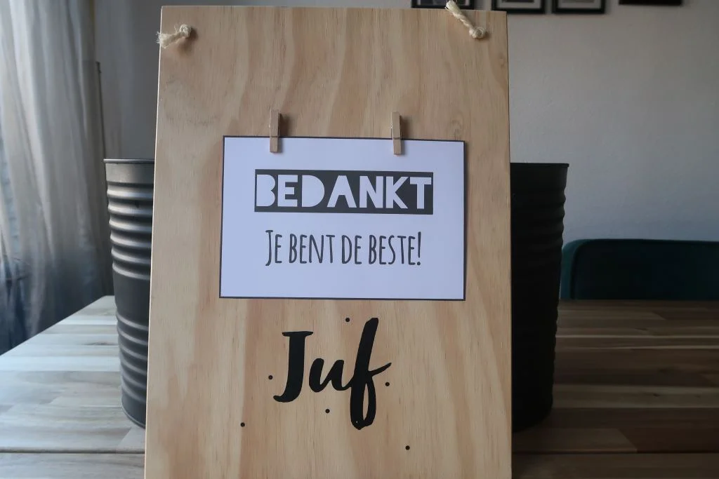 kleine spruit & hout_mamablogger_websop_zwart_wit_wonen_speelhoek_tip_kinderkamer_cadeautjes_