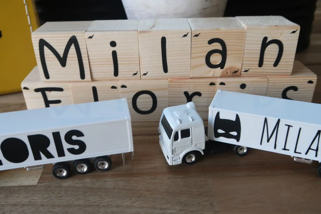 kleine spruit & hout_mamablogger_websop_zwart_wit_wonen_speelhoek_tip_kinderkamer_cadeautjes_