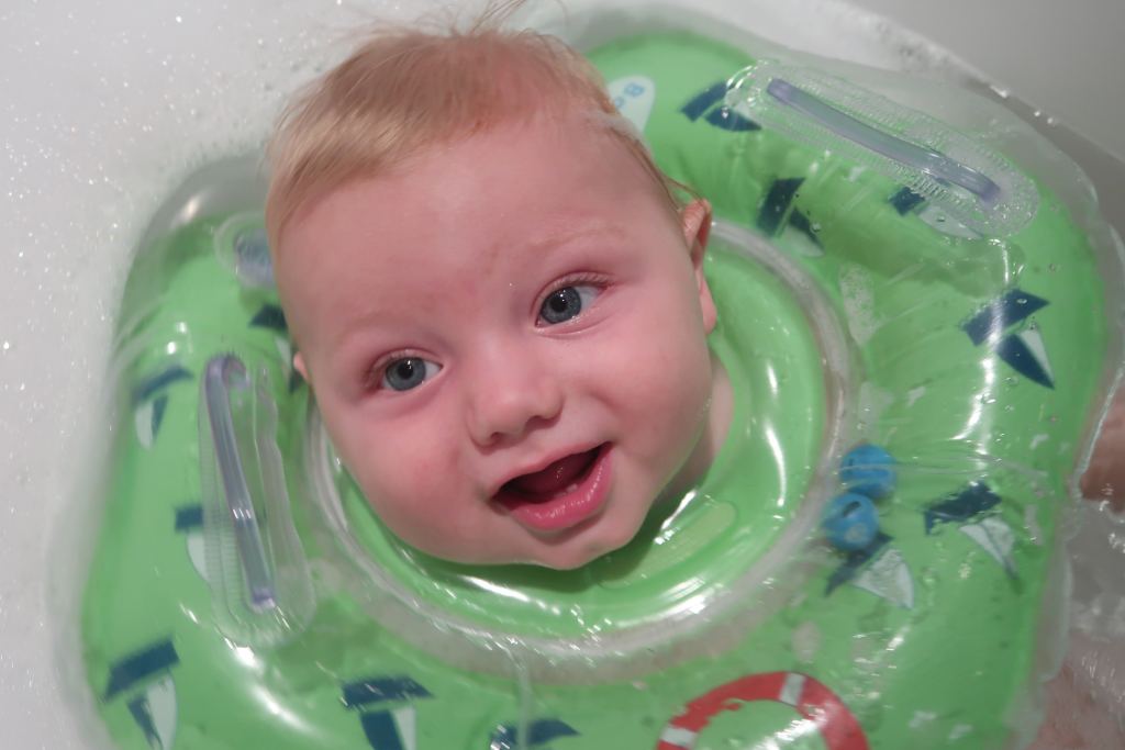 Review | BabyFloat om je baby te laten zwemmen