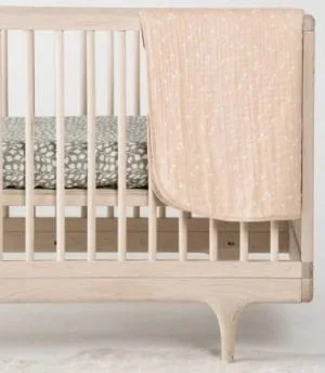 Scandinavisch_frans_babykamer_retro_mamablogger_interieur_