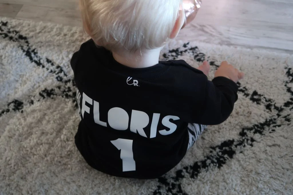 birthday_boys_Milan_Floris_1jaar_thema_kleding_zwart_wit_little_rockstar_