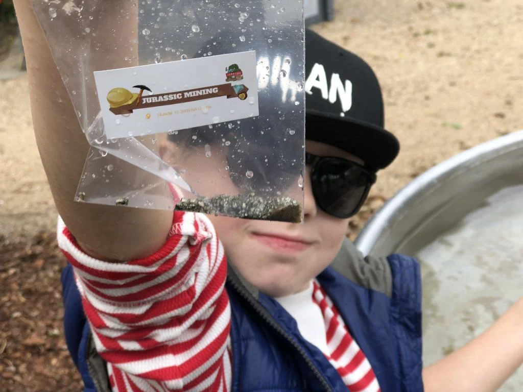 review_jurassic_mining_gouda_mamablogger_tip_dagjeweg_budget_uitje_goud zoeken_