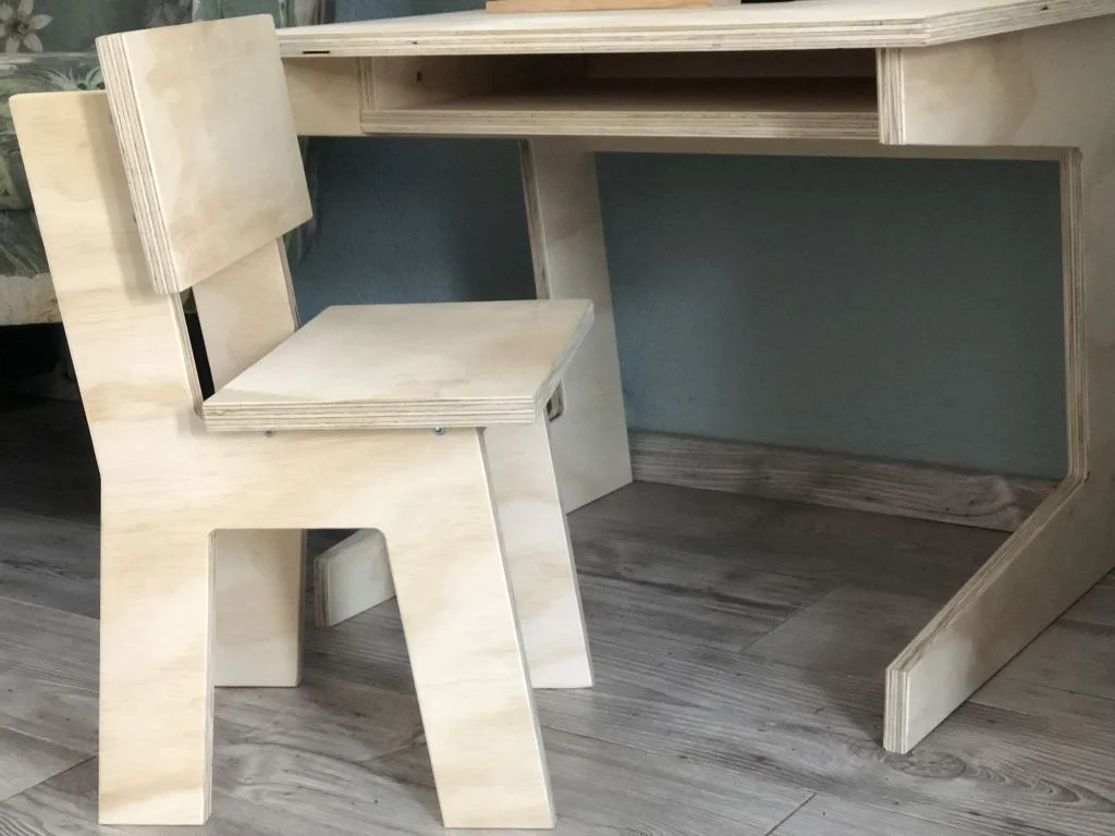 Box_eruit_schoolburreautje_aap_noot_mies_van stoer hout_mamablogger_interieur_zithoekje_Kwantum_alpaca_
