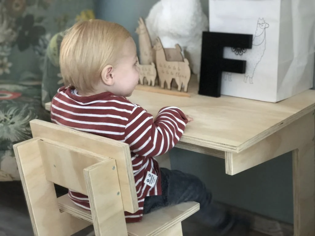 Box_eruit_schoolburreautje_aap_noot_mies_van stoer hout_mamablogger_interieur_zithoekje_Kwantum_alpaca_
