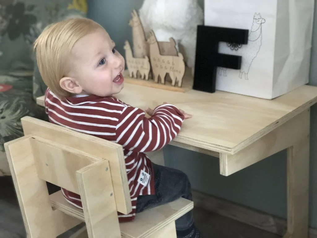 Box_eruit_schoolburreautje_aap_noot_mies_van stoer hout_mamablogger_interieur_zithoekje_Kwantum_alpaca_