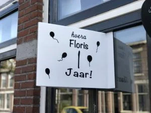 DIY_makelaarsbord_eigen tekst_verjaardagen_plotter_mamablogger_