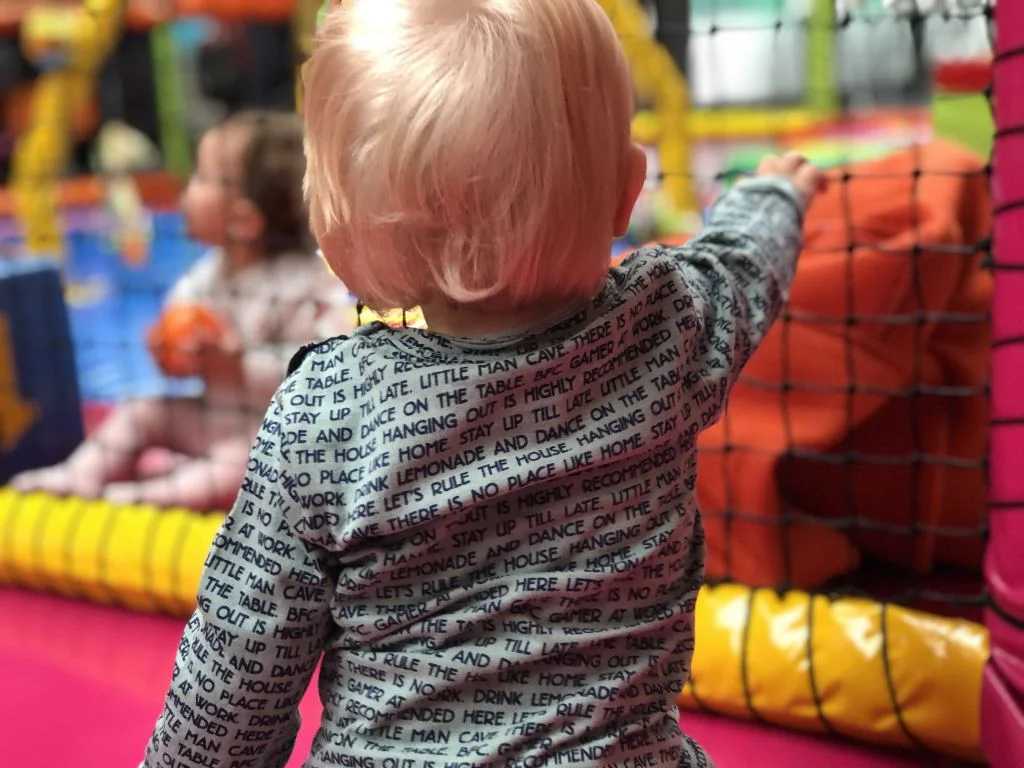 Floris_outfits_mamablogger_schattige_babykleertjes_babykleding_kinderkleding_