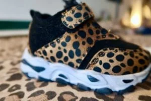 top_flop_sneakers_ali express_mamablogger_review_ugly sneaker_panterprint_gucci_bee_look-a-like_