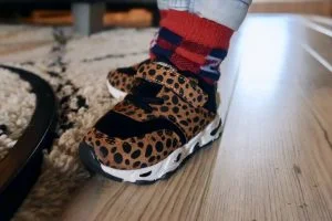 top_flop_sneakers_ali express_mamablogger_review_ugly sneaker_panterprint_gucci_bee_look-a-like_