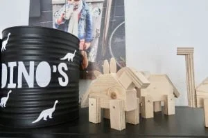 dino's_hout_van stoer hout_kinderfeestjes_bouwpakket_kinderkamer_DIY_