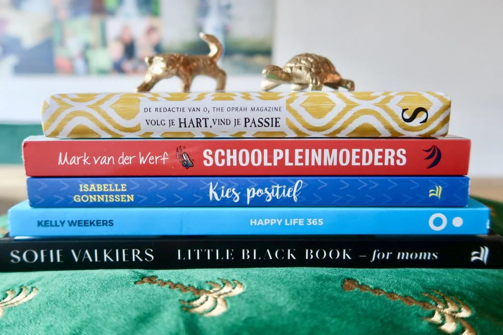 lifestyle_boeken voor moeders_5x_happy life 365_schoolpleinmoeders_kies positief_mindset_mamablogger_