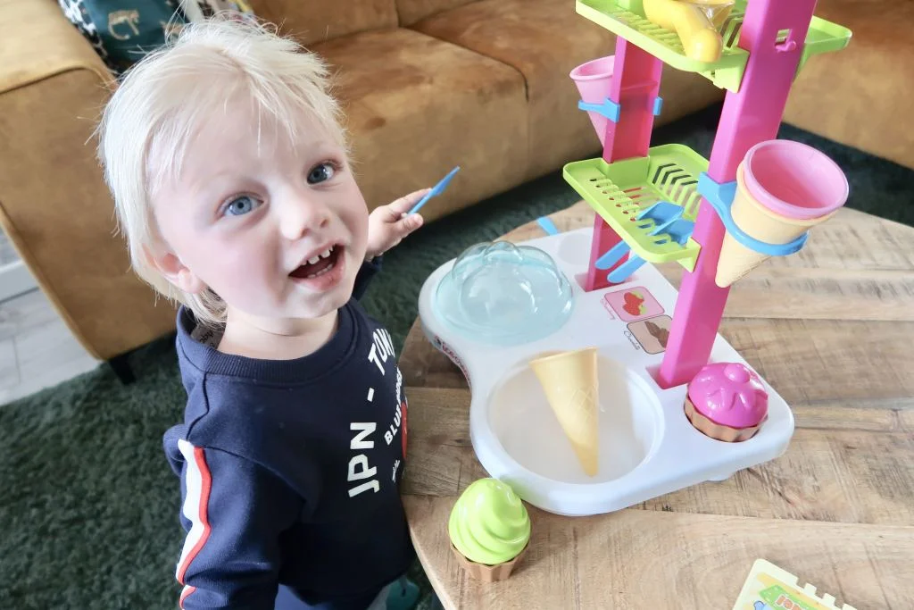 ijskraam_action_speelgoed_zandbak_ijs_ijsco_review_mamablogger_buitenspeelgoed_