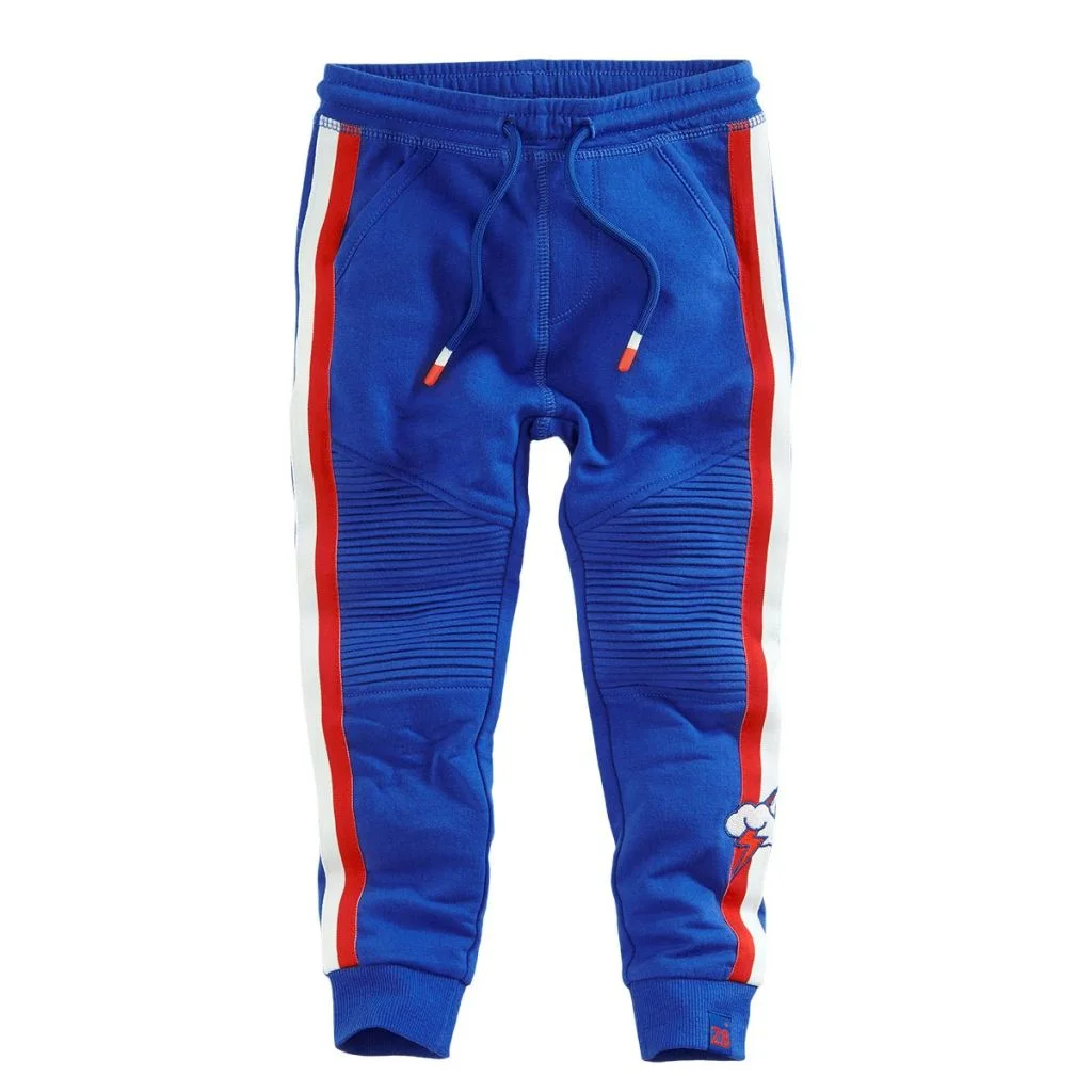 kinderkleding_kids fashion_strakke joggingbroekjes_joggingbroek_mamablogger_slim fit_