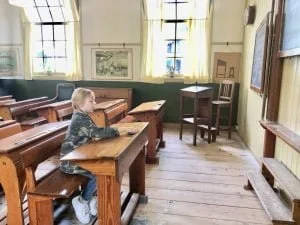 must do in de vakantie_zuiderzeemuseum_enkhuizen_uitstapje_dagje weg_mamablogger_