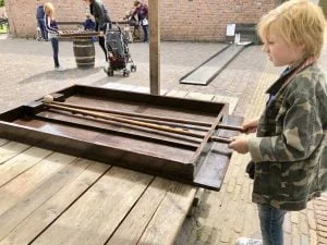 must do in de vakantie_zuiderzeemuseum_enkhuizen_uitstapje_dagje weg_mamablogger_