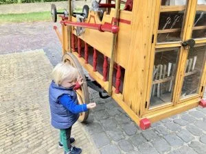must do in de vakantie_zuiderzeemuseum_enkhuizen_uitstapje_dagje weg_mamablogger_