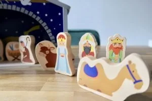 houten speelgoed_Action_mini matters_review_kerststal_mamablogger_speelgoed_