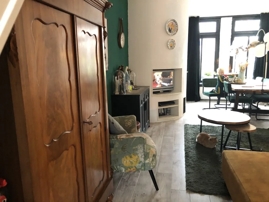 oktober_woonmaand_tv_televisie_wegwerken_cinewall_