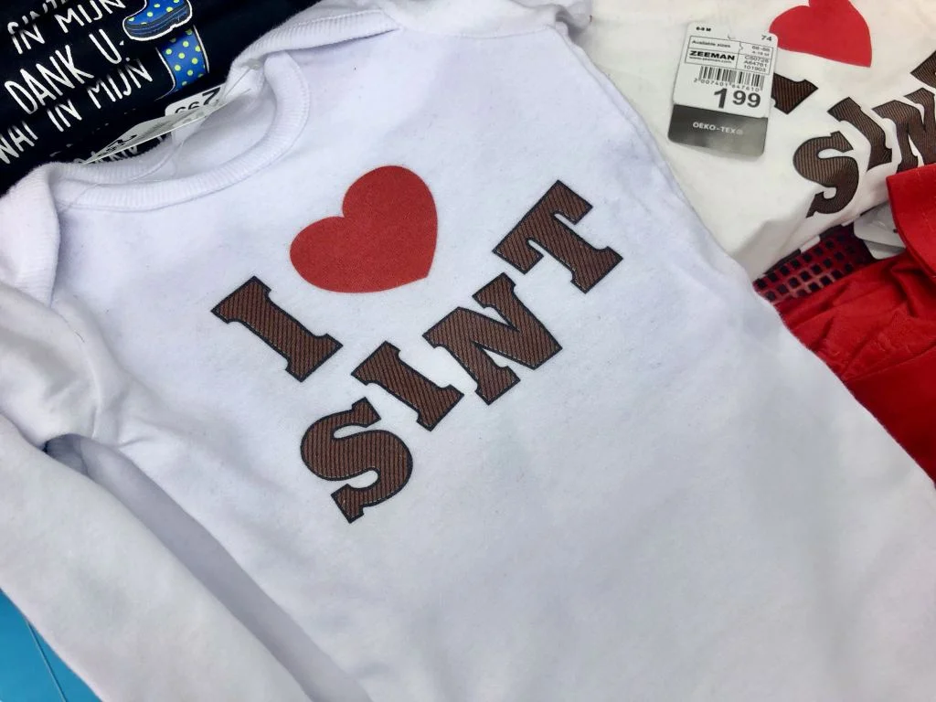 Sinterklaas_Zeeman_aftellen_aftelkalender_vlaggetjes_shirtje_Mamablogger_