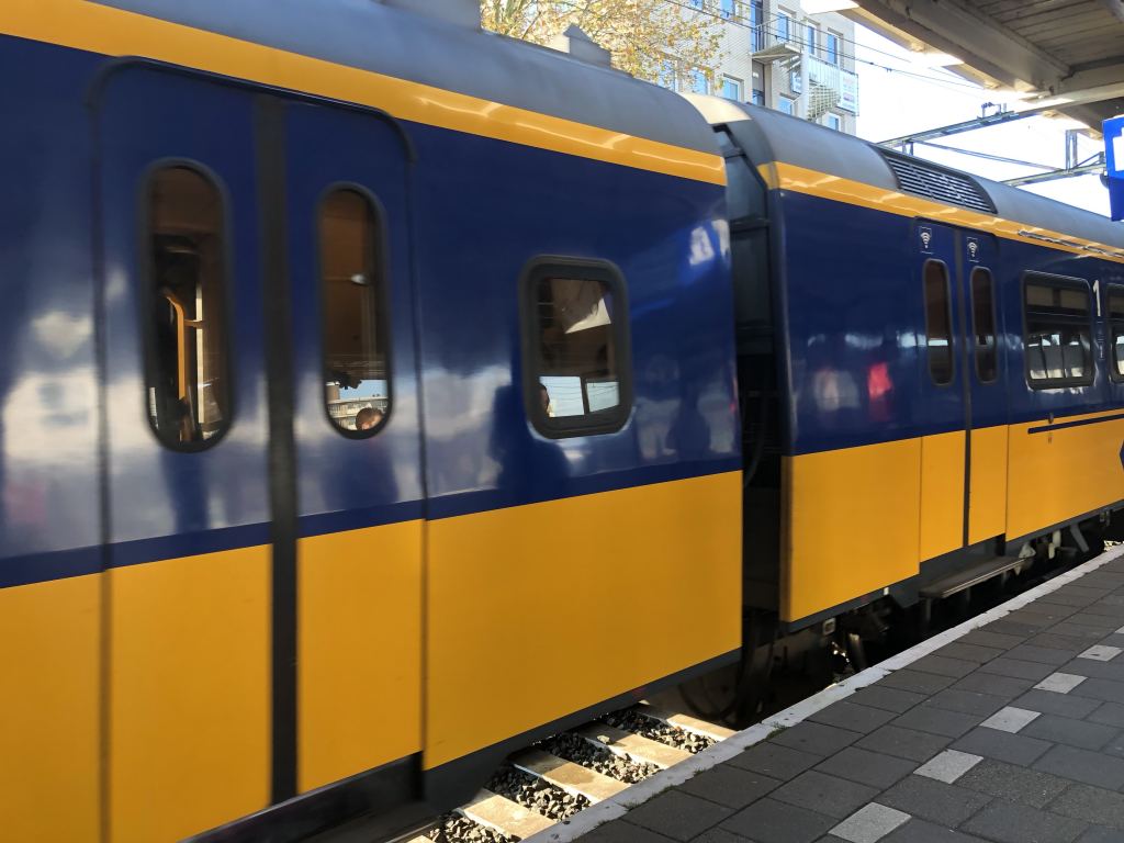 trein_trein reizen_dagje weg_uitje_ns spoordeelwinkel_mamablogger_