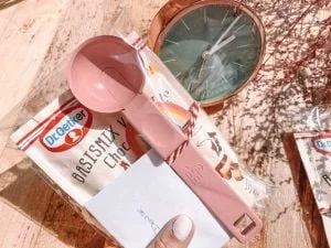 ijs_bedankje_juf_meester_Dr. Oetker_mamablogger_juffenbedankje_traktatie_mamablogger_