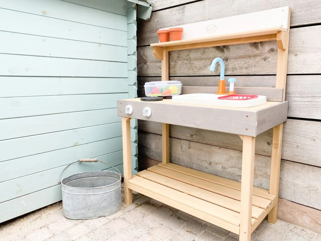rosa_houten_speelkeuken_speelkeukentje_buitenspeelgoed_mamablogger_review_