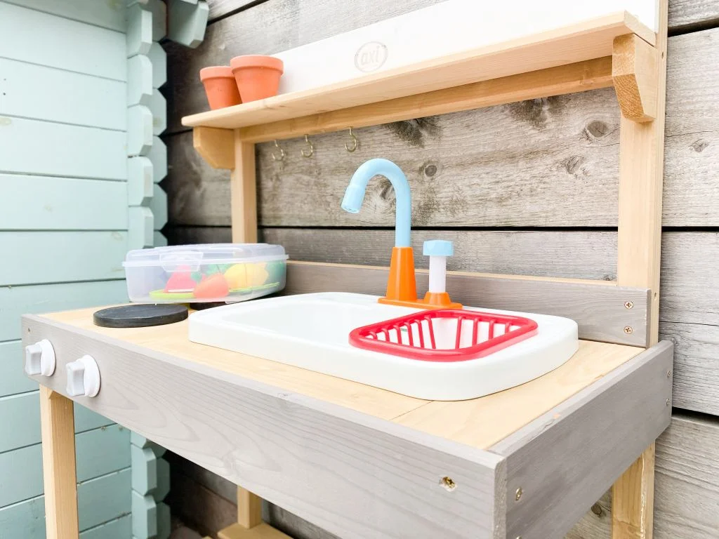 rosa_houten_speelkeuken_speelkeukentje_buitenspeelgoed_mamablogger_review_